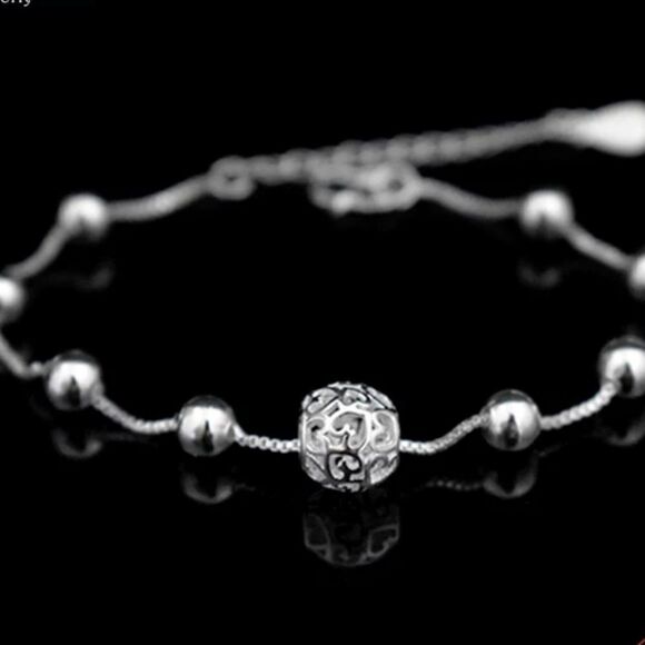 Jewelry - Hollow Heart Ball Pendant Bracelet